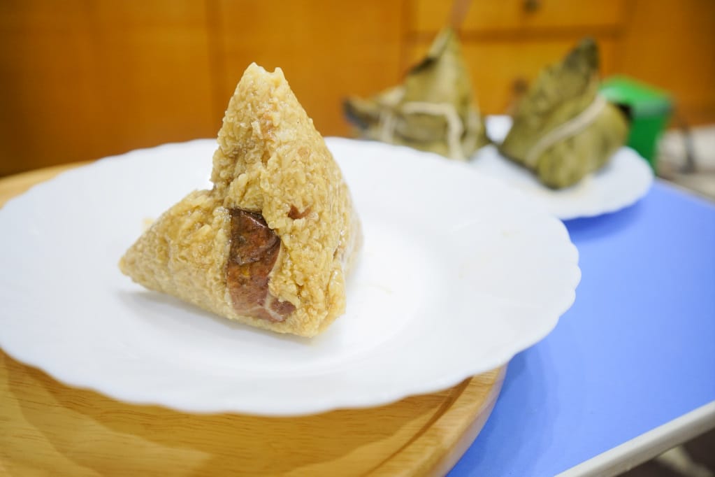 高雄|龐家肉粽 端午節肉粽禮盒宅配 飄香60年的古早味肉粽太好吃啦! - 第12張圖 高雄|龐家肉粽 端午節肉粽禮盒宅配 飄香60年的古早味肉粽太好吃啦!