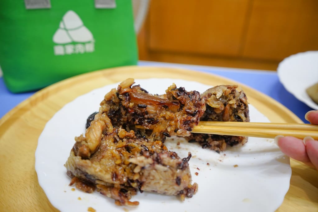 高雄|龐家肉粽 端午節肉粽禮盒宅配 飄香60年的古早味肉粽太好吃啦! - 第16張圖 高雄|龐家肉粽 端午節肉粽禮盒宅配 飄香60年的古早味肉粽太好吃啦!