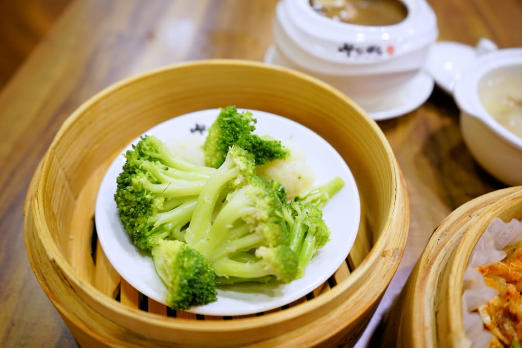 台北｜呷七碗複合式食堂(台北永康店) 永康商圈美食推薦！傳統小吃油飯vs新潮甜點虎咬冰