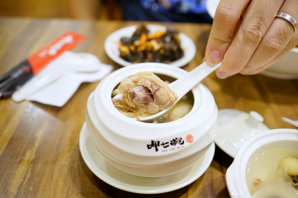 台北｜呷七碗複合式食堂(台北永康店) 永康商圈美食推薦！傳統小吃油飯vs新潮甜點虎咬冰