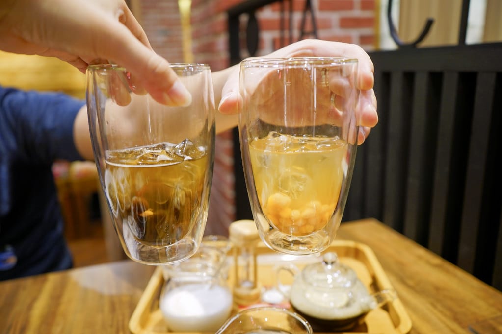 台北｜呷七碗複合式食堂(台北永康店) 永康商圈美食推薦！傳統小吃油飯vs新潮甜點虎咬冰