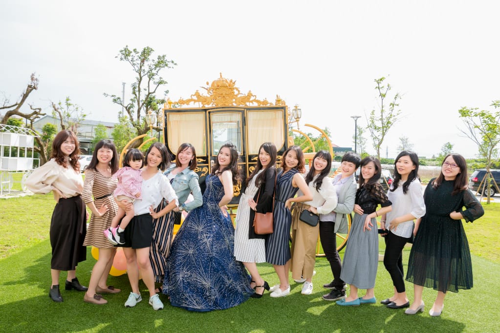 婚禮｜桃園婚宴場地推薦！皇家薇庭婚宴會館Royal Wedding 挑高法蘭新廳+超美水晶教堂戶外草地證婚