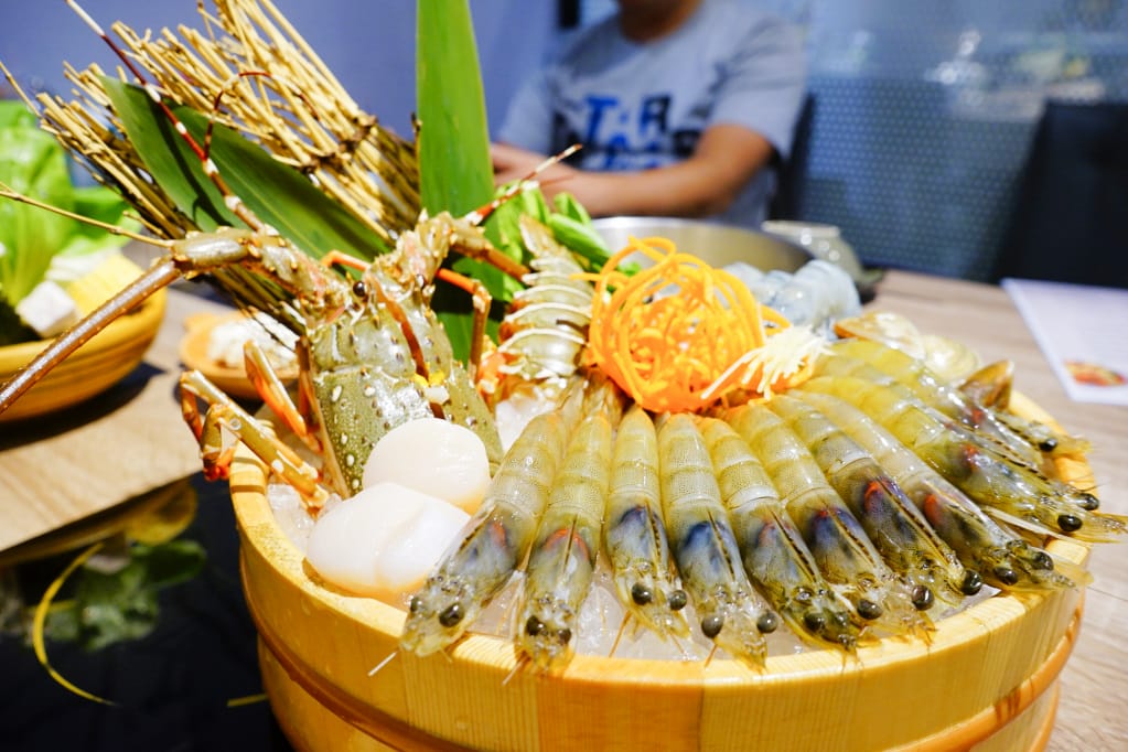 台北|土狗樂市 togo market 台北日式料理、火鍋、活體海鮮、便當、烘焙 複合式餐廳 - 第2張圖 台北|土狗樂市 togo market 台北日式料理、火鍋、活體海鮮、便當、烘焙 複合式餐廳