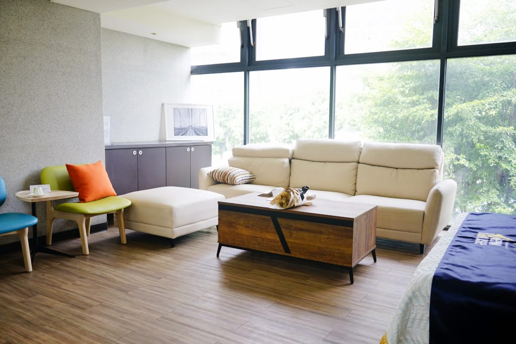 家具｜新家沙發開箱！新家園家具 30年在地沙發工廠 床墊、沙發訂製價格透明公開，款式多服務好！