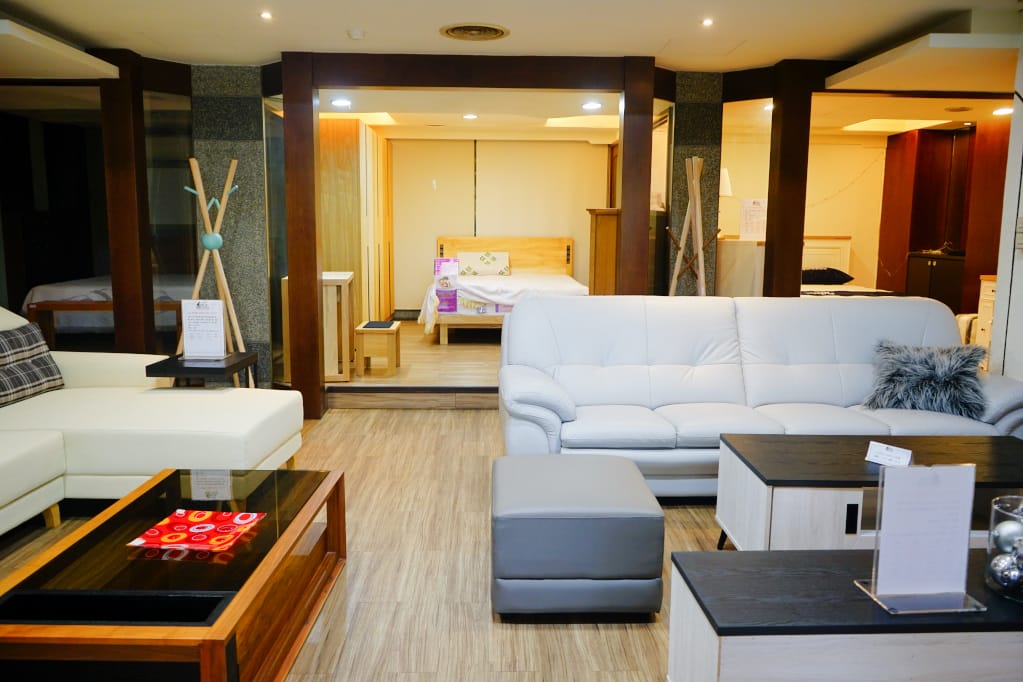 家具｜新家沙發開箱！新家園家具 30年在地沙發工廠 床墊、沙發訂製價格透明公開，款式多服務好！