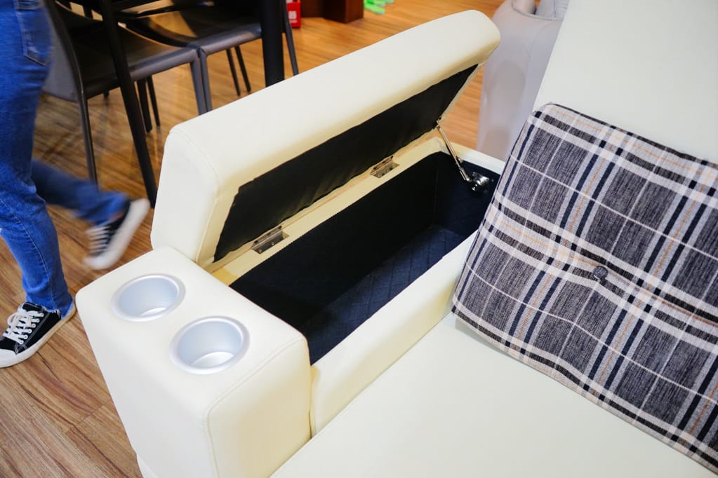 家具｜新家沙發開箱！新家園家具 30年在地沙發工廠 床墊、沙發訂製價格透明公開，款式多服務好！