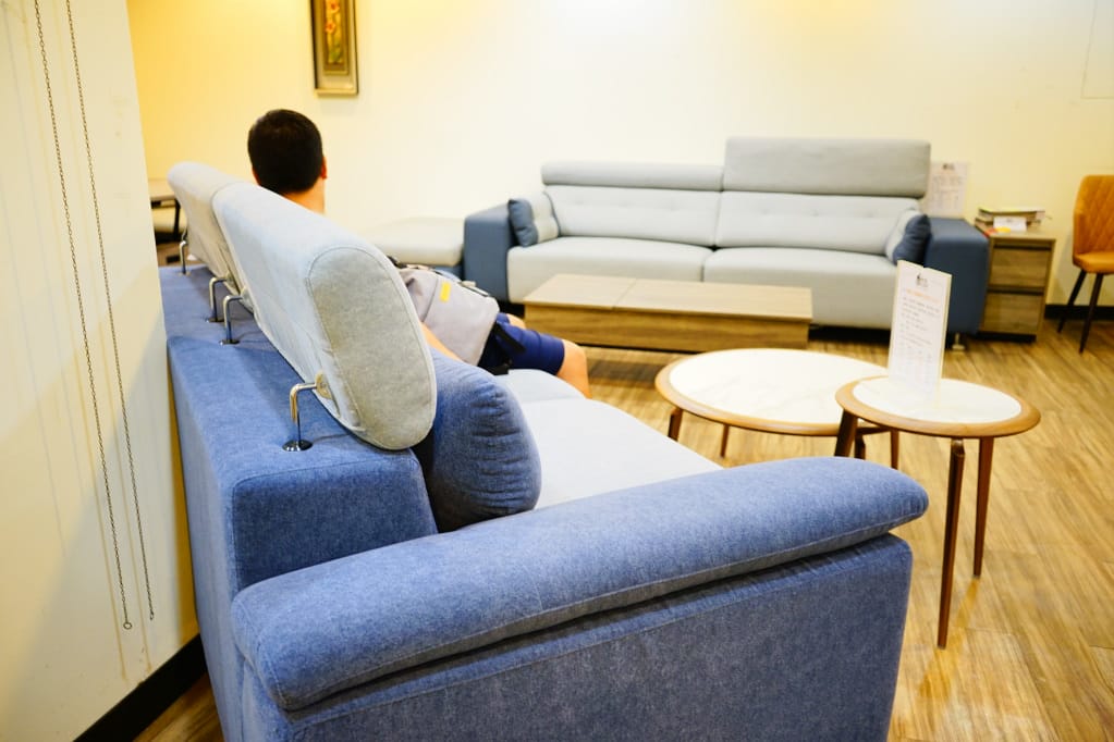 家具｜新家沙發開箱！新家園家具 30年在地沙發工廠 床墊、沙發訂製價格透明公開，款式多服務好！