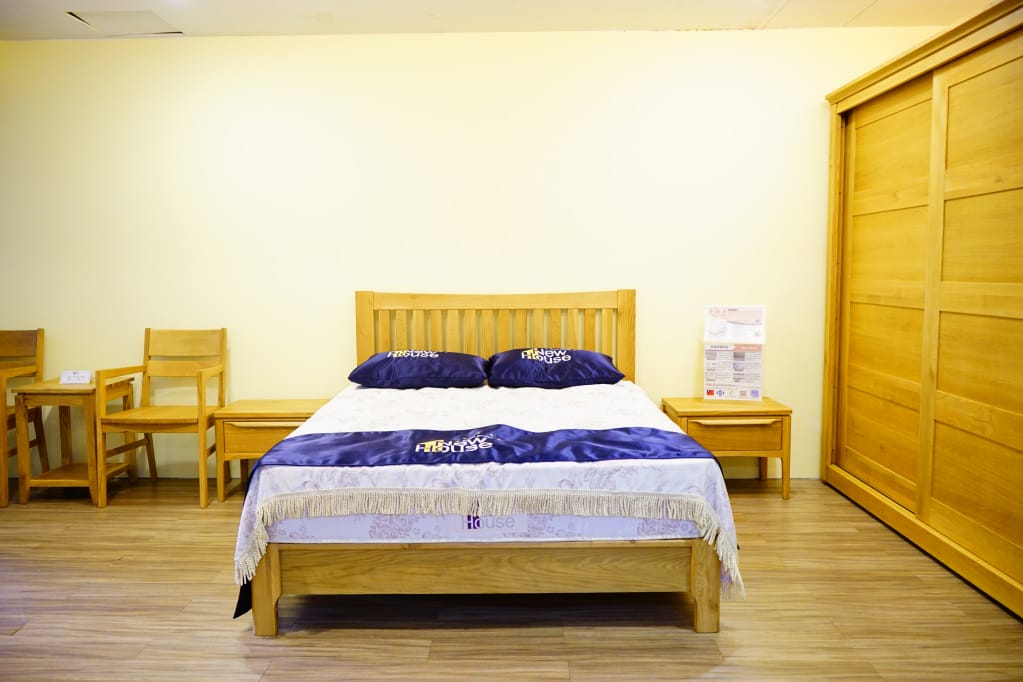 家具｜新家沙發開箱！新家園家具 30年在地沙發工廠 床墊、沙發訂製價格透明公開，款式多服務好！