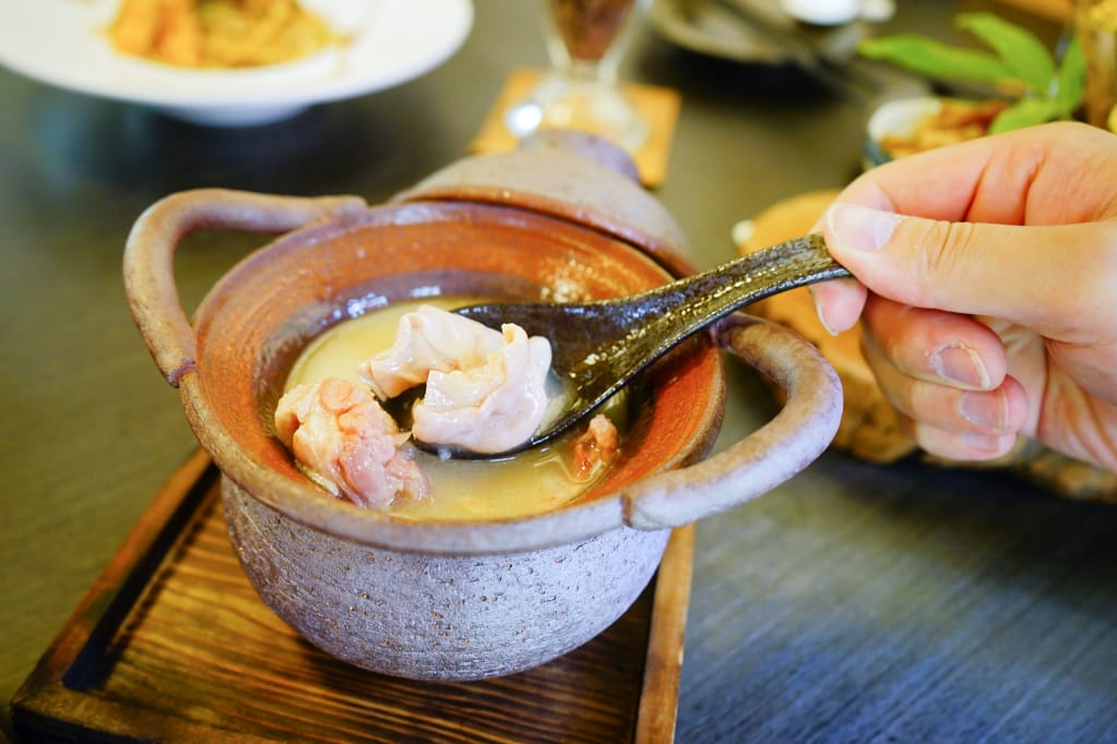桃園｜青沐煮雨 人文茶館 (桃園77藝文町) 桃園火車站美食，在日式宿舍裡品嘗港式茶點