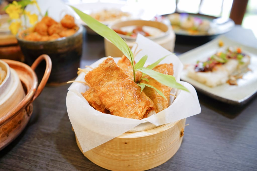 桃園｜青沐煮雨 人文茶館 (桃園77藝文町) 桃園火車站美食，在日式宿舍裡品嘗港式茶點