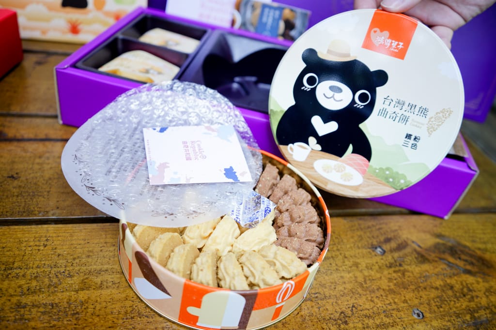 伴手禮|台中 鴻鼎菓子 鳳凰酥、堅果塔、曲奇餅 年節中秋禮盒推薦! - 第11張圖 伴手禮|台中 鴻鼎菓子 鳳凰酥、堅果塔、曲奇餅 年節中秋禮盒推薦!