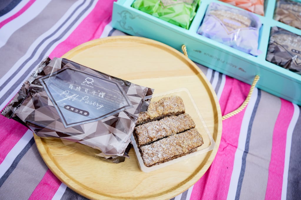 伴手禮｜萌焙司法式千層酥 超人氣團購零食、中秋節伴手禮推薦！！