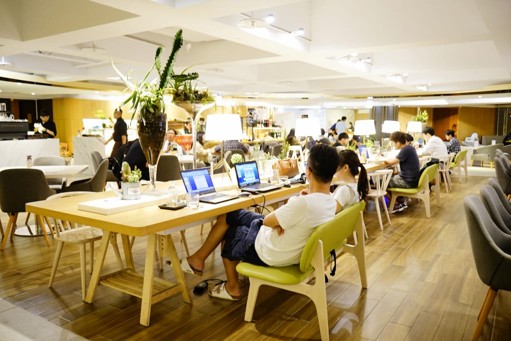 板橋|良師塾人文食飲Literati cafe 300坪咖啡廳 捷運府中站美食推薦! - 第5張圖 板橋|良師塾人文食飲Literati cafe 300坪咖啡廳 捷運府中站美食推薦!