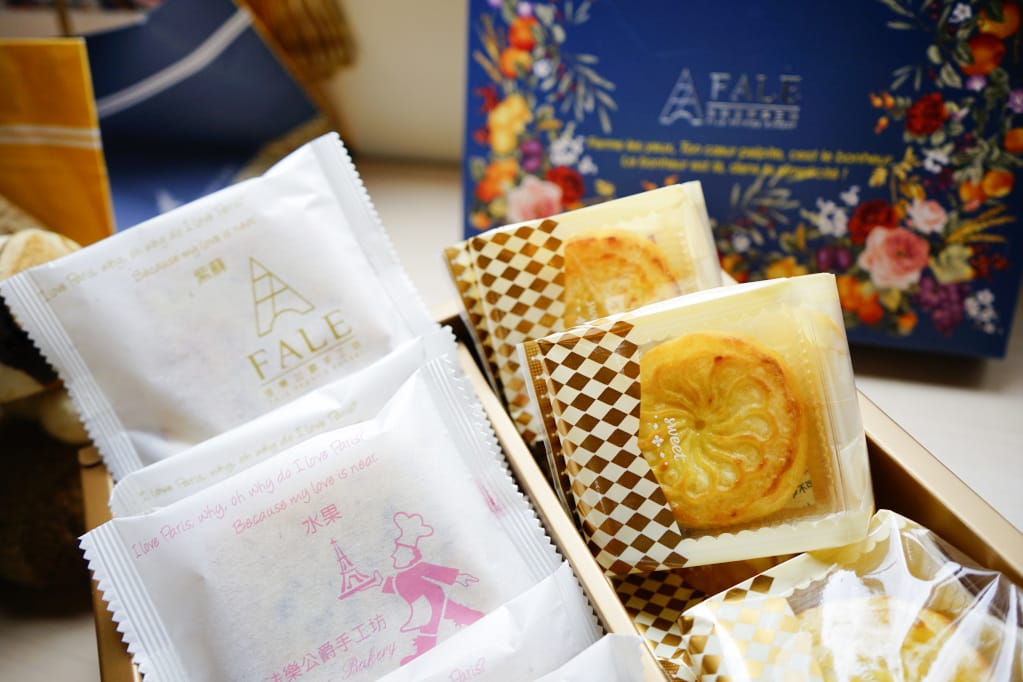 伴手禮|新竹法樂公爵手工坊中秋禮盒 黃金流沙酥月餅、手工牛軋餅 - 第5張圖 伴手禮|新竹法樂公爵手工坊中秋禮盒 黃金流沙酥月餅、手工牛軋餅