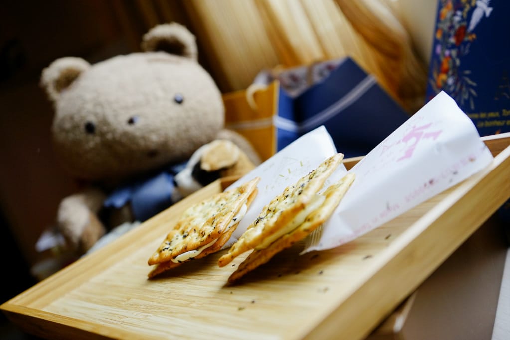 伴手禮|新竹法樂公爵手工坊中秋禮盒 黃金流沙酥月餅、手工牛軋餅 - 第7張圖 伴手禮|新竹法樂公爵手工坊中秋禮盒 黃金流沙酥月餅、手工牛軋餅