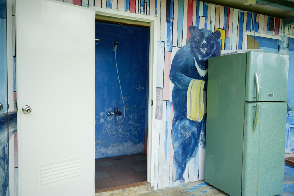 露營｜新竹五峰 起初休閒露營區 棧板草地、森林營位 1200m高海拔營區推薦！