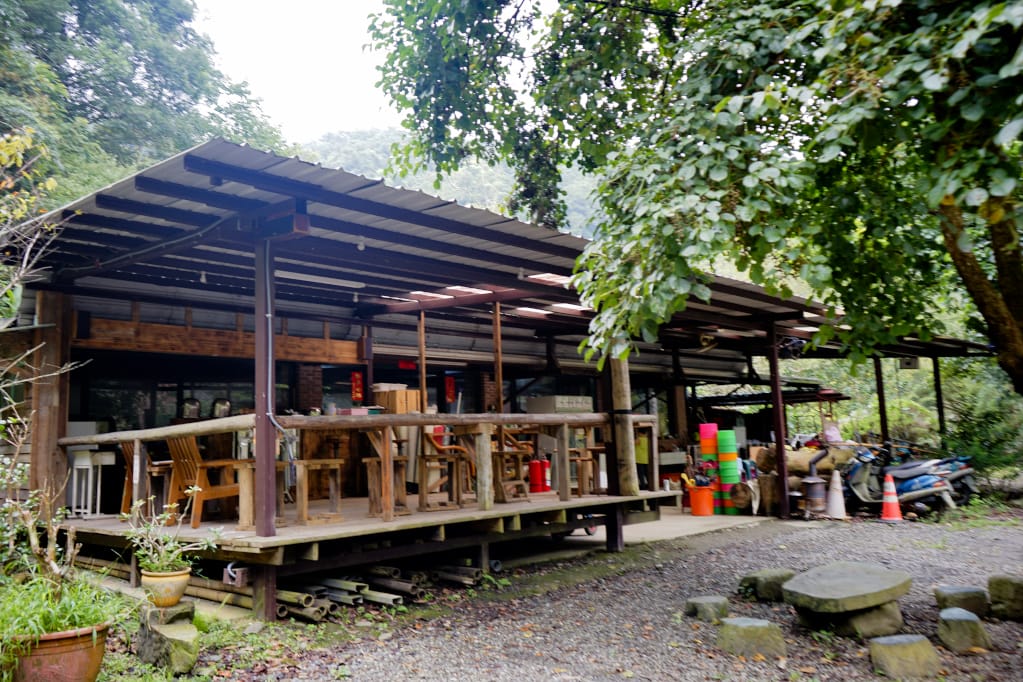 露營|新北坪林 綠野山林露營區 溪水露營地,玩水超方便! - 第12張圖 露營|新北坪林 綠野山林露營區 溪水露營地,玩水超方便!