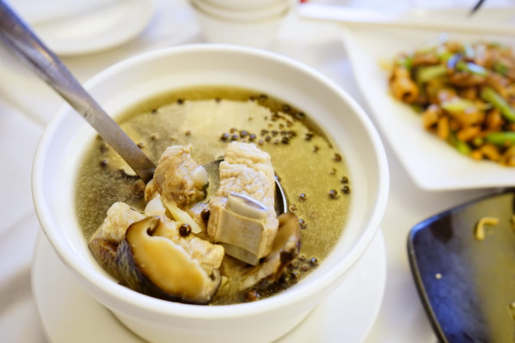 新北｜淡水在地老餐廳 雅帝皇家經典美食飯店 精緻中式台菜推薦！