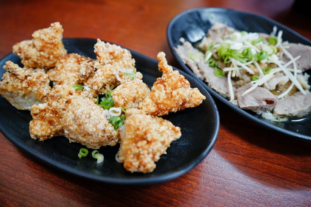 台南｜火城麵店 60年的美味傳承 外酥內軟Q的九母魚酥(狗母魚酥)