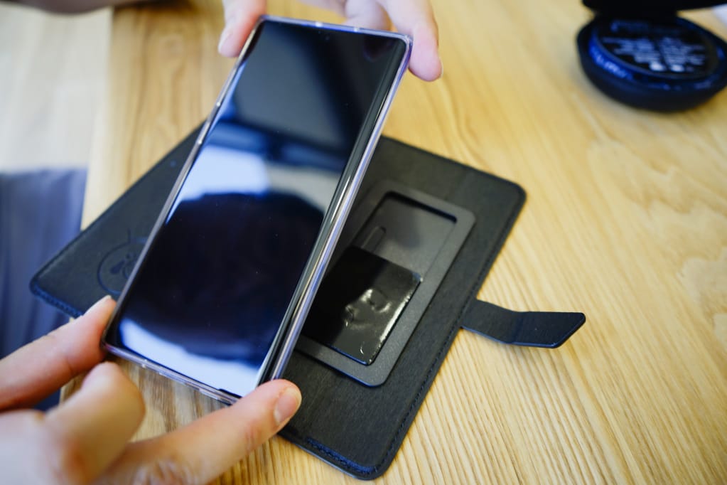 手機保護套｜黑占科技無限殼-冰絲系列 全型號手機適用、三星手機殼推薦！