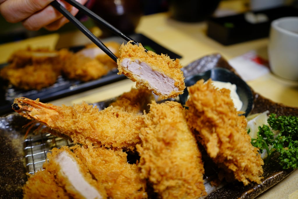 美食|台南 勝博殿(南紡店)日式炸豬排 厚切嫩肩里脊豬排、季節限定廣島牡蠣推薦! - 第19張圖 美食|台南 勝博殿(南紡店)日式炸豬排 厚切嫩肩里脊豬排、季節限定廣島牡蠣推薦!