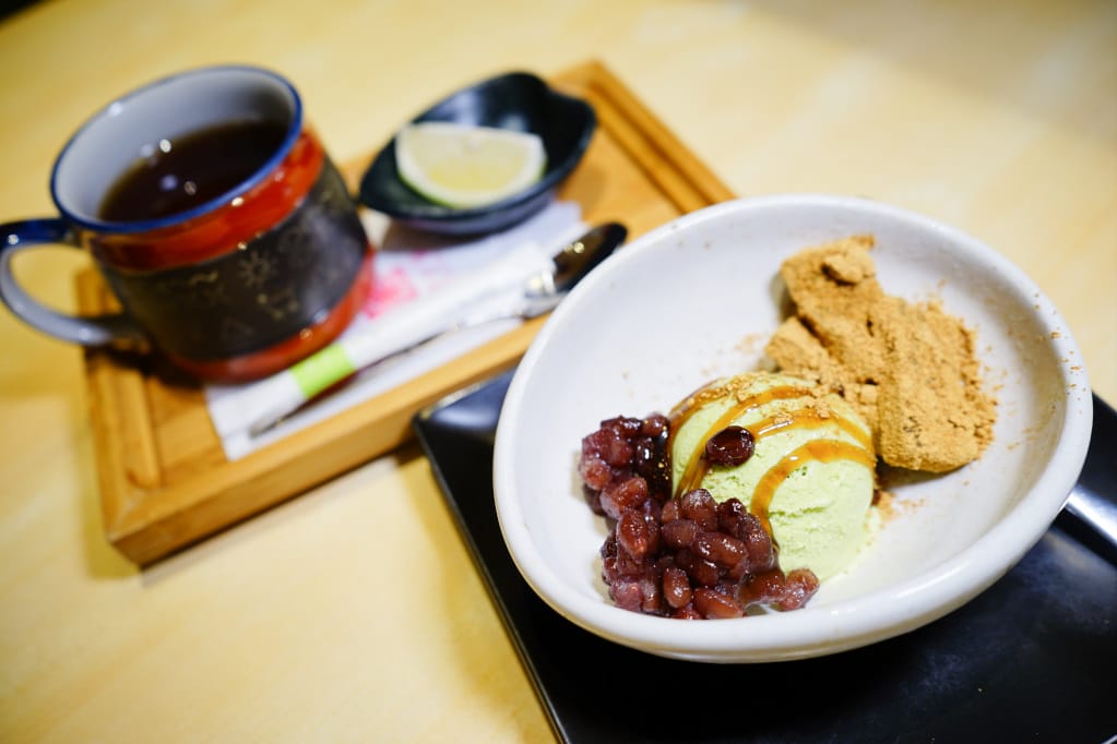 美食|台南 勝博殿(南紡店)日式炸豬排 厚切嫩肩里脊豬排、季節限定廣島牡蠣推薦! - 第24張圖 美食|台南 勝博殿(南紡店)日式炸豬排 厚切嫩肩里脊豬排、季節限定廣島牡蠣推薦!