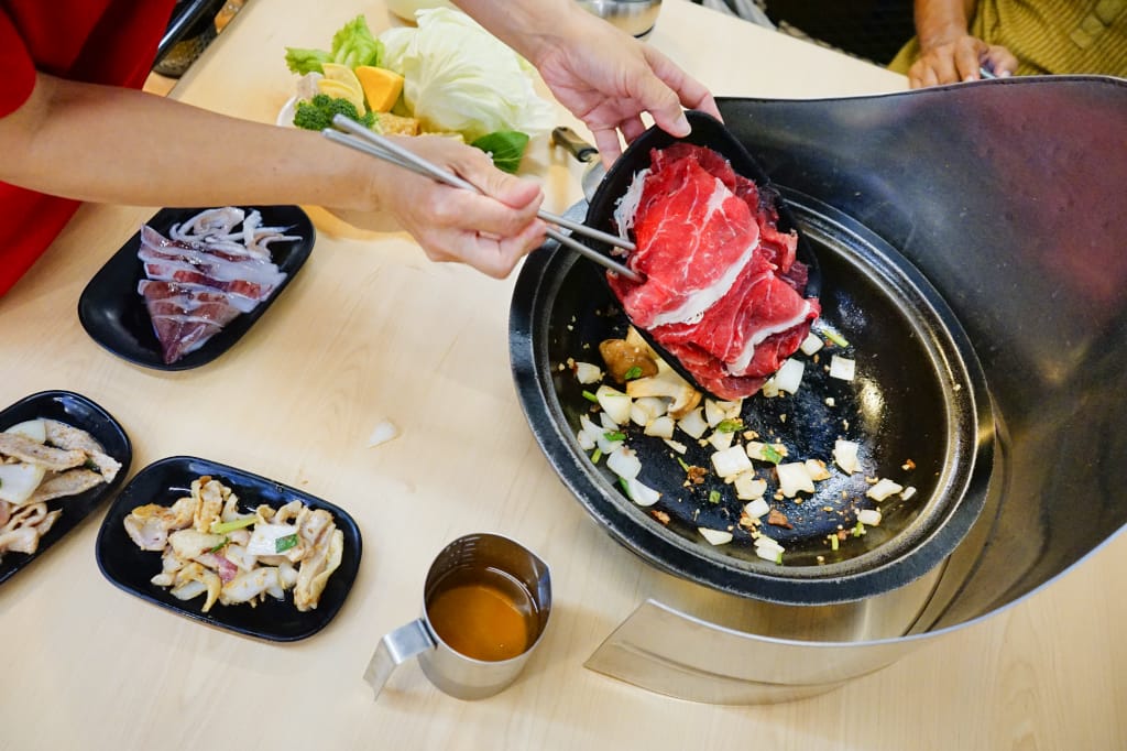 台南|錦城石頭火鍋 傳承30年好味道,用炒的火鍋最美味~ - 第13張圖 台南|錦城石頭火鍋 傳承30年好味道,用炒的火鍋最美味~