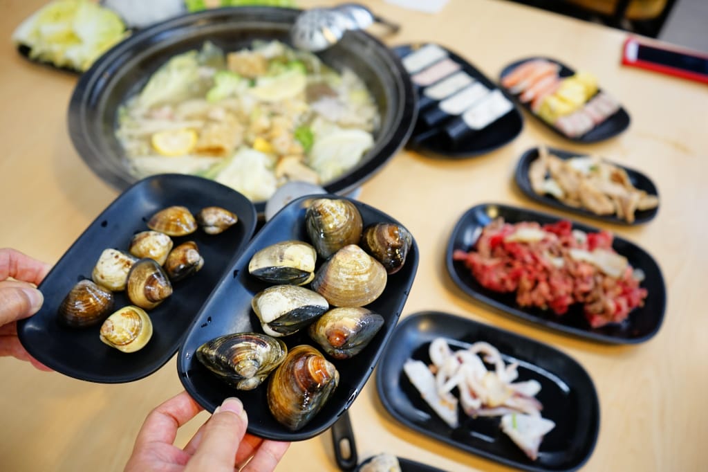 台南|錦城石頭火鍋 傳承30年好味道,用炒的火鍋最美味~ - 第22張圖 台南|錦城石頭火鍋 傳承30年好味道,用炒的火鍋最美味~