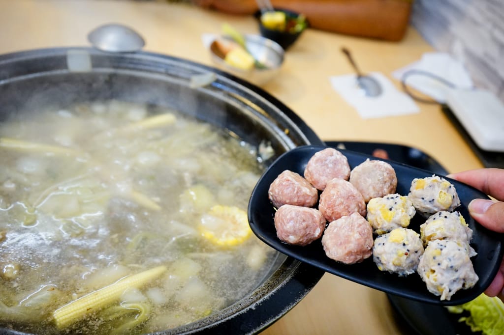 台南|錦城石頭火鍋 傳承30年好味道,用炒的火鍋最美味~ - 第25張圖 台南|錦城石頭火鍋 傳承30年好味道,用炒的火鍋最美味~