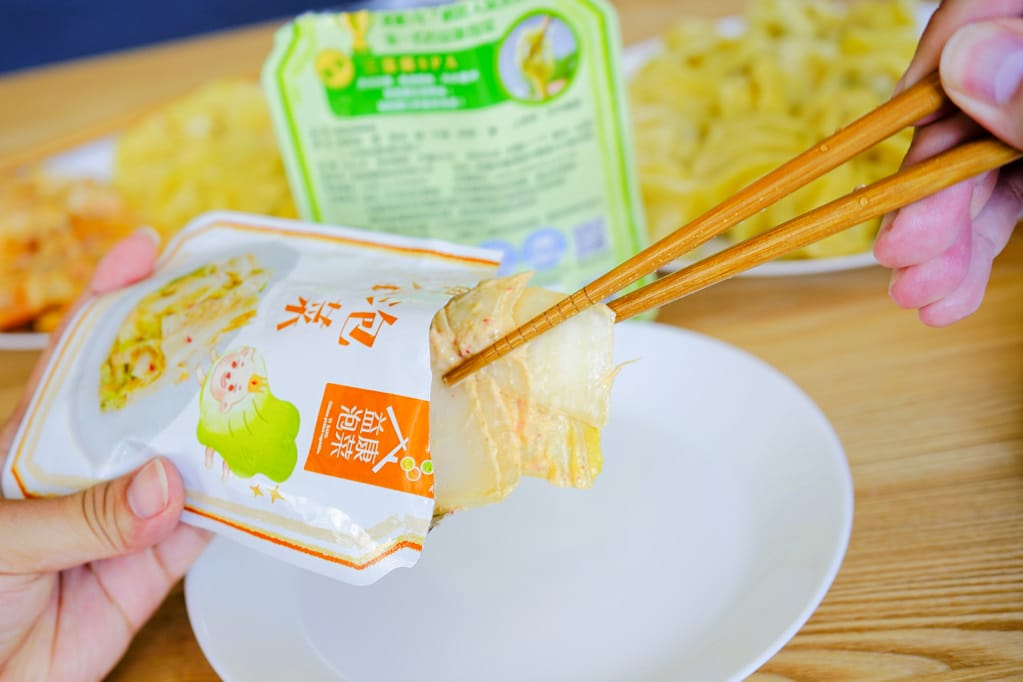 即食料理|益康泡菜 全家便利商店限定泡菜獨享包 黃金泡菜&翡翠海帶絲 - 第7張圖 即食料理|益康泡菜 全家便利商店限定泡菜獨享包 黃金泡菜&翡翠海帶絲