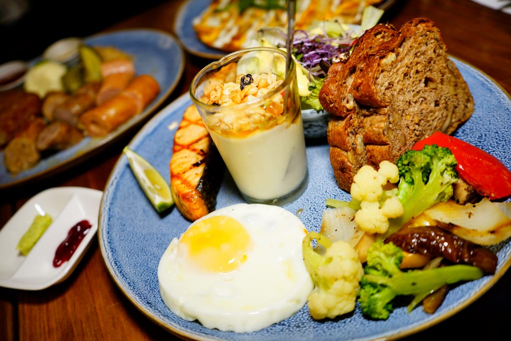 美食｜台北 Schumann’s Bistro No. 6 舒曼六號餐館(南京店) 德國豬腳、黑白啤酒 南京復興、小巨蛋聚餐餐廳推薦！