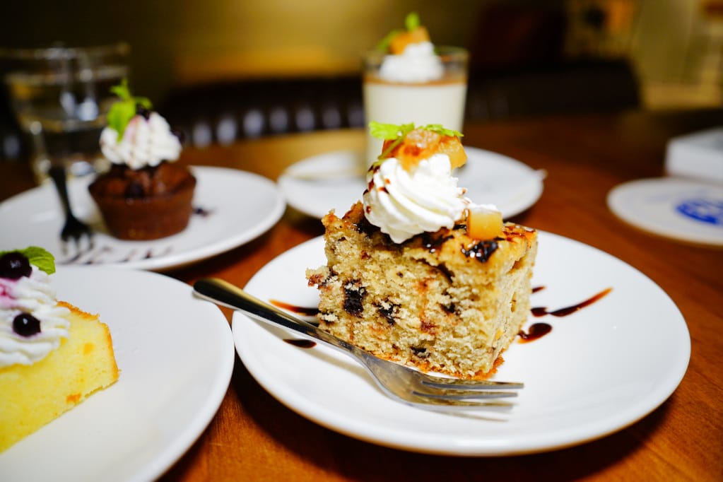 美食｜台北 Schumann’s Bistro No. 6 舒曼六號餐館(南京店) 德國豬腳、黑白啤酒 南京復興、小巨蛋聚餐餐廳推薦！