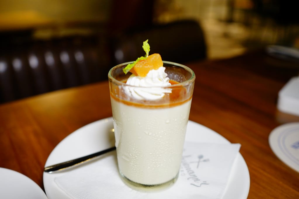 美食｜台北 Schumann’s Bistro No. 6 舒曼六號餐館(南京店) 德國豬腳、黑白啤酒 南京復興、小巨蛋聚餐餐廳推薦！