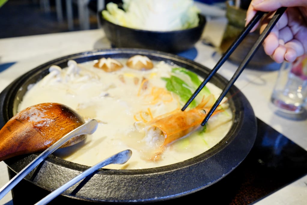 美食|新竹 山上走走 日式無菜單海鮮鍋物 活體海鮮+和牛只要$980,超高CP值再訪推薦! - 第22張圖 美食|新竹 山上走走 日式無菜單海鮮鍋物 活體海鮮+和牛只要$980,超高CP值再訪推薦!