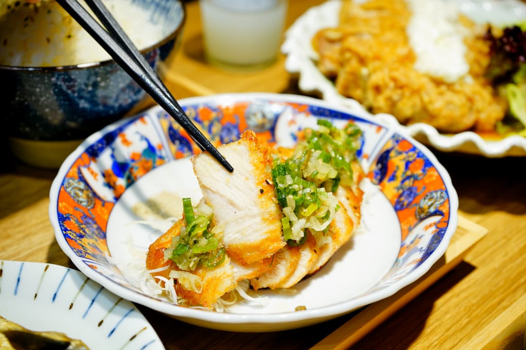 美食｜桃園中壢 坐著做。員工食堂 新開幕餐廳! CP值超高之美味日式定食推薦~