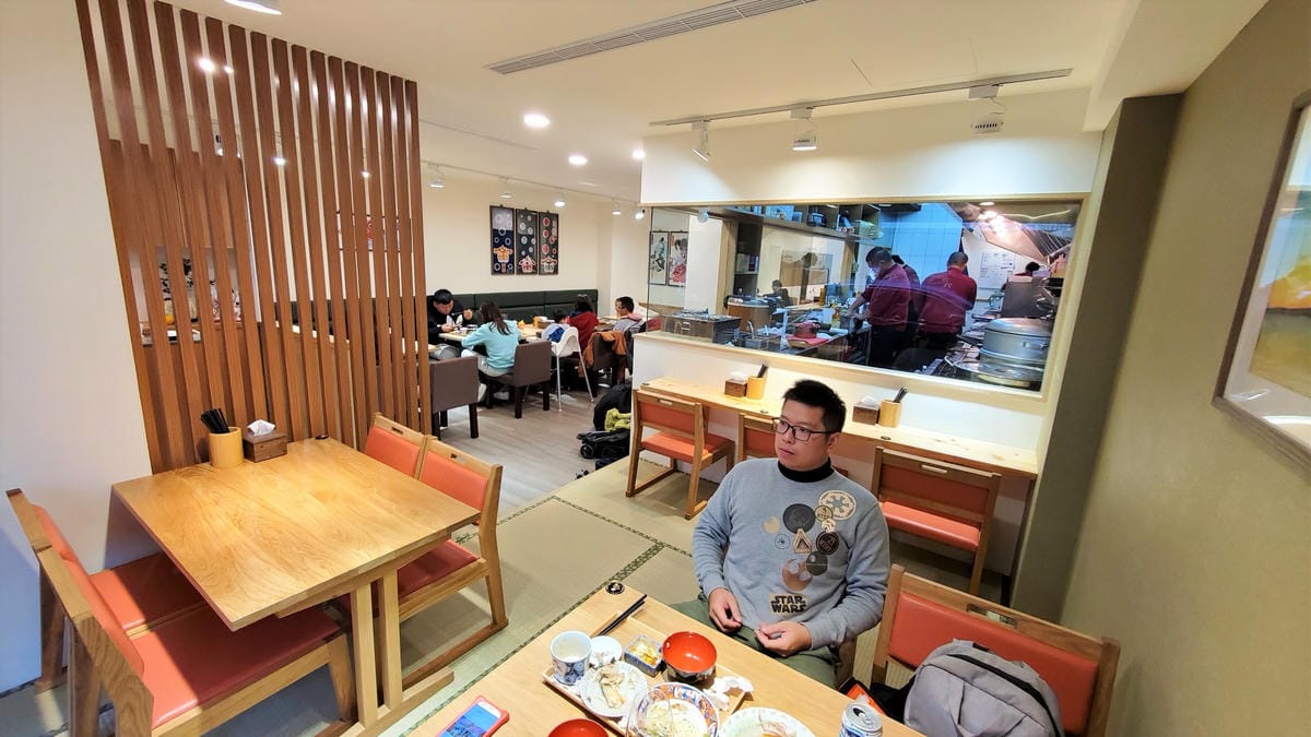 美食｜桃園中壢 坐著做。員工食堂 新開幕餐廳! CP值超高之美味日式定食推薦~