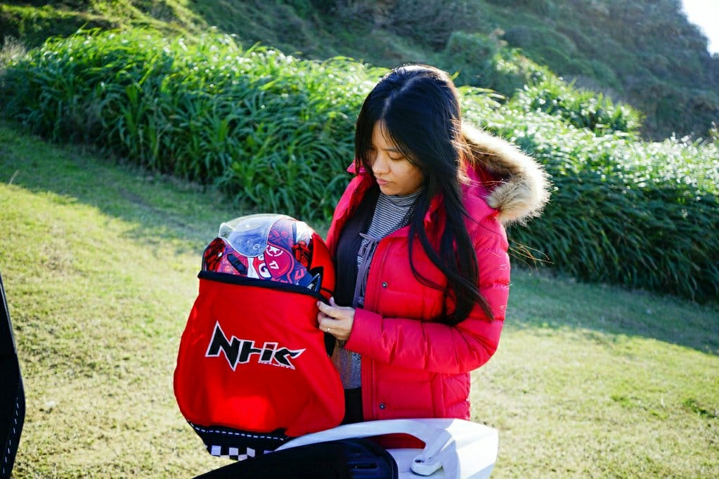 機車用品|NHK Helmets R1 MotoGP 車手專屬彩繪款 半罩式內墨鏡安全帽開箱! - 第13張圖 機車用品|NHK Helmets R1 MotoGP 車手專屬彩繪款 半罩式內墨鏡安全帽開箱!