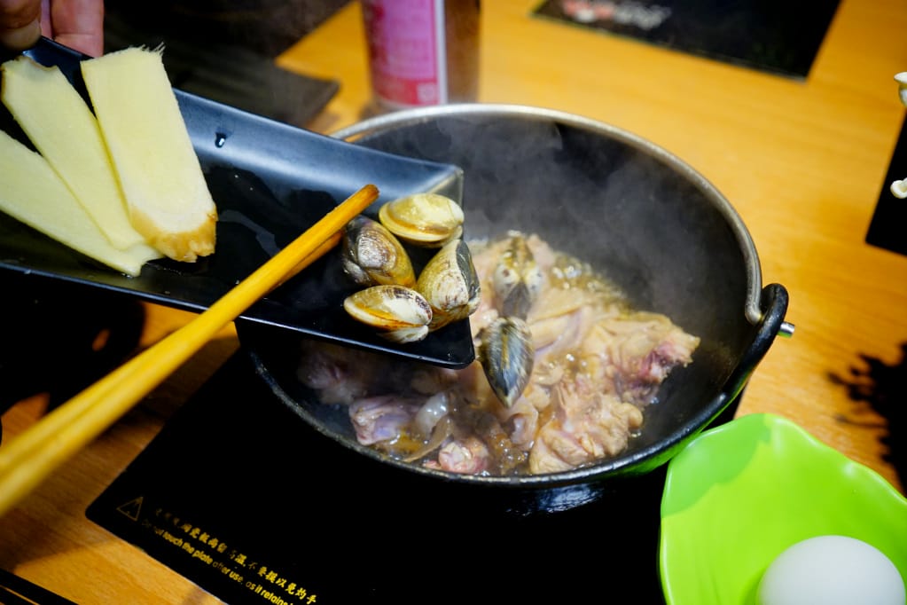 美食|新北汐止 火鍋很忙(大同店) 創意火鍋料理 現炒台式麻辣火鍋、麻油雞火鍋 - 第12張圖 美食|新北汐止 火鍋很忙(大同店) 創意火鍋料理 現炒台式麻辣火鍋、麻油雞火鍋