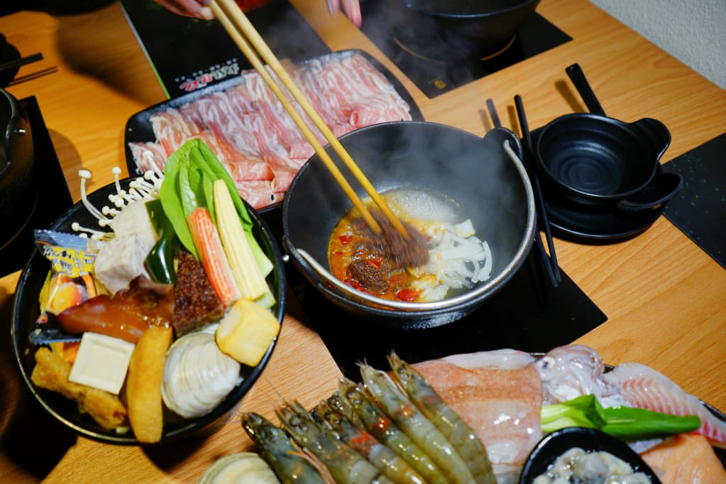 美食|新北汐止 火鍋很忙(大同店) 創意火鍋料理 現炒台式麻辣火鍋、麻油雞火鍋 - 第20張圖 美食|新北汐止 火鍋很忙(大同店) 創意火鍋料理 現炒台式麻辣火鍋、麻油雞火鍋
