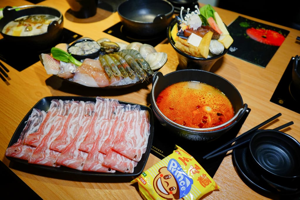 美食|新北汐止 火鍋很忙(大同店) 創意火鍋料理 現炒台式麻辣火鍋、麻油雞火鍋 - 第23張圖 美食|新北汐止 火鍋很忙(大同店) 創意火鍋料理 現炒台式麻辣火鍋、麻油雞火鍋