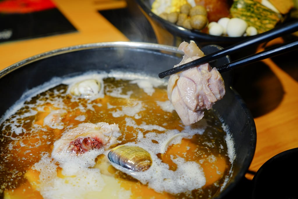 美食|新北汐止 火鍋很忙(大同店) 創意火鍋料理 現炒台式麻辣火鍋、麻油雞火鍋 - 第15張圖 美食|新北汐止 火鍋很忙(大同店) 創意火鍋料理 現炒台式麻辣火鍋、麻油雞火鍋