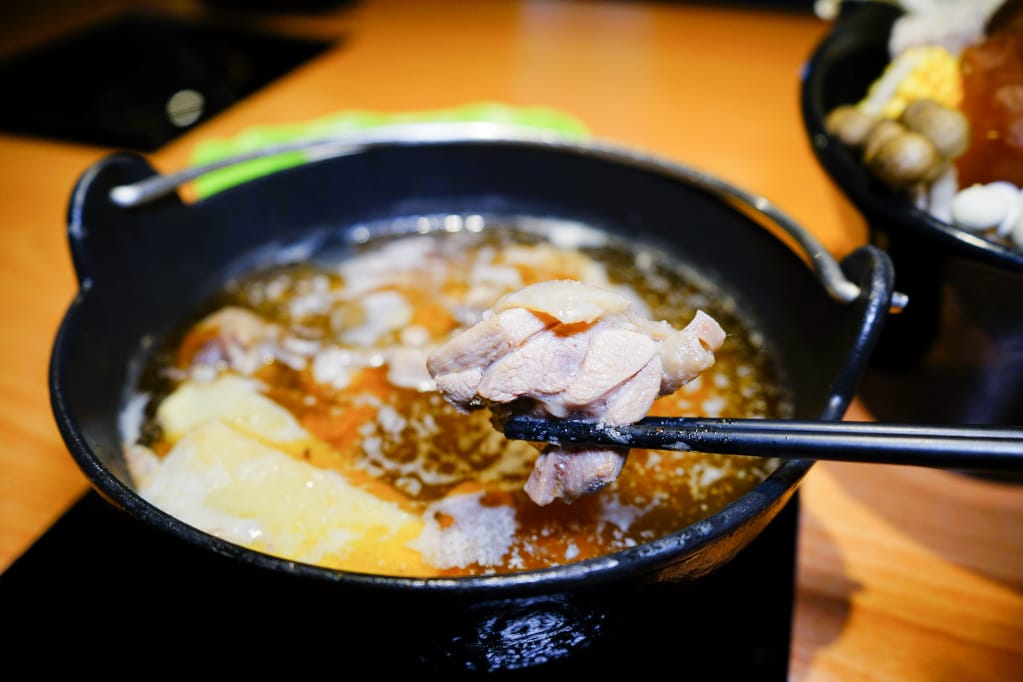 美食|新北汐止 火鍋很忙(大同店) 創意火鍋料理 現炒台式麻辣火鍋、麻油雞火鍋 - 第16張圖 美食|新北汐止 火鍋很忙(大同店) 創意火鍋料理 現炒台式麻辣火鍋、麻油雞火鍋
