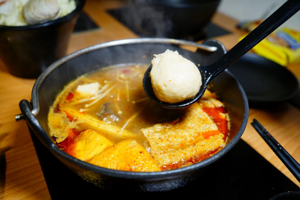 美食|新北汐止 火鍋很忙(大同店) 創意火鍋料理 現炒台式麻辣火鍋、麻油雞火鍋 - 第34張圖 美食|新北汐止 火鍋很忙(大同店) 創意火鍋料理 現炒台式麻辣火鍋、麻油雞火鍋