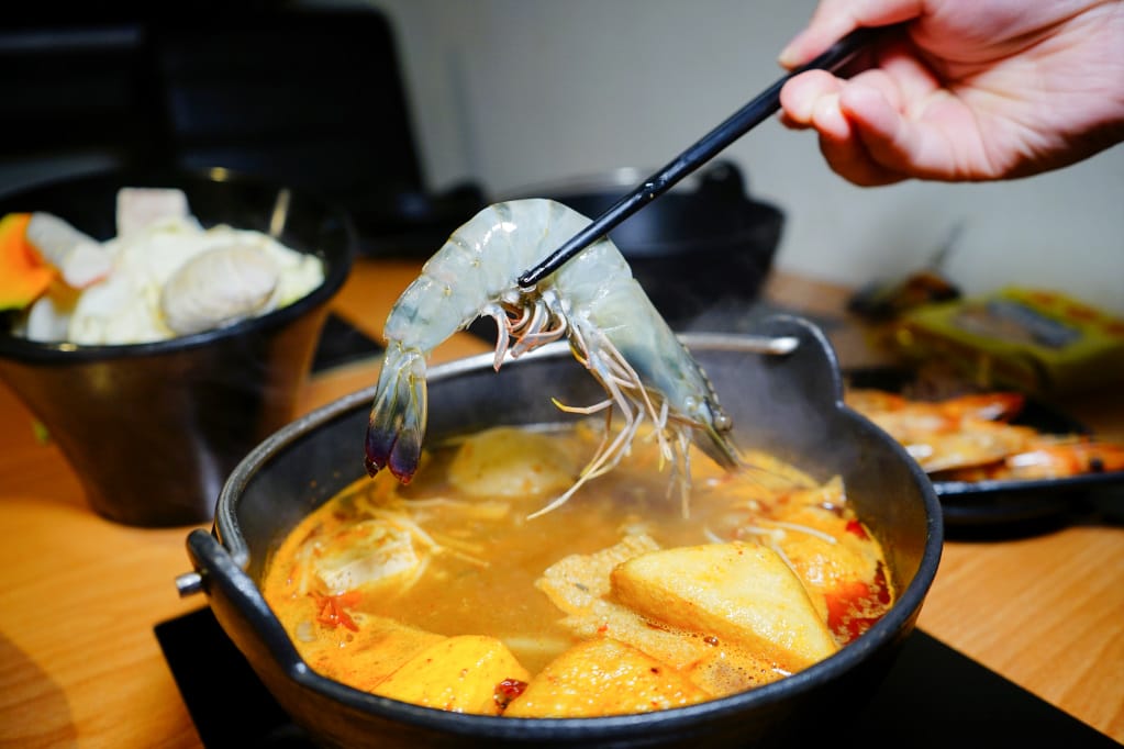 美食|新北汐止 火鍋很忙(大同店) 創意火鍋料理 現炒台式麻辣火鍋、麻油雞火鍋 - 第26張圖 美食|新北汐止 火鍋很忙(大同店) 創意火鍋料理 現炒台式麻辣火鍋、麻油雞火鍋