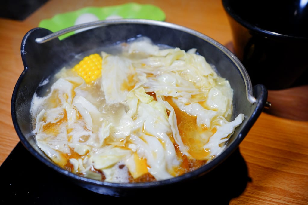 美食|新北汐止 火鍋很忙(大同店) 創意火鍋料理 現炒台式麻辣火鍋、麻油雞火鍋 - 第18張圖 美食|新北汐止 火鍋很忙(大同店) 創意火鍋料理 現炒台式麻辣火鍋、麻油雞火鍋