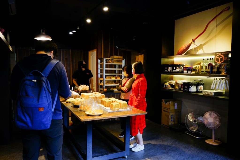 美食|台南 方云云麵包店 台式麵包專賣 你沒吃過的烏魚子麵包!巷弄飄香好滋味~ - 第3張圖 美食|台南 方云云麵包店 台式麵包專賣 你沒吃過的烏魚子麵包!巷弄飄香好滋味~