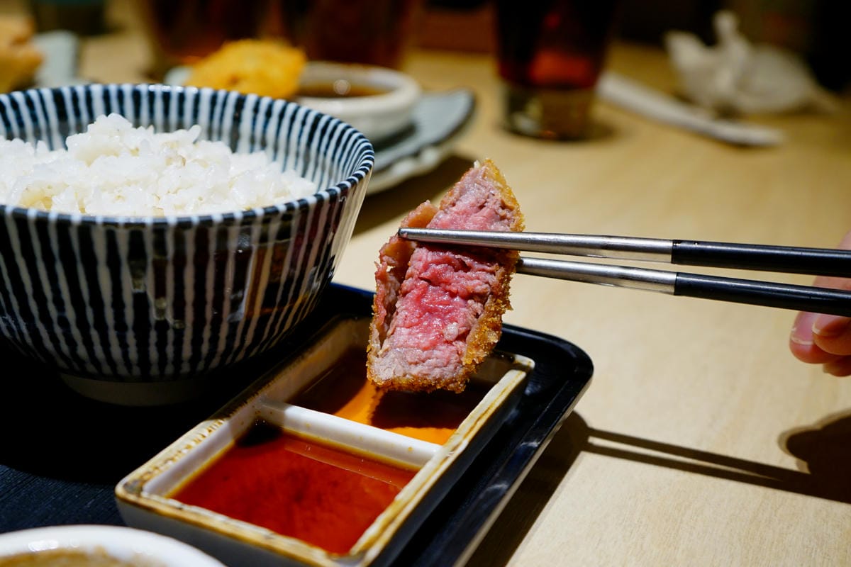美食|台北 京都勝牛(台北京站店) 日本炸牛排名店 台北車站美食、京站美食推薦! - 第28張圖 美食|台北 京都勝牛(台北京站店) 日本炸牛排名店 台北車站美食、京站美食推薦!