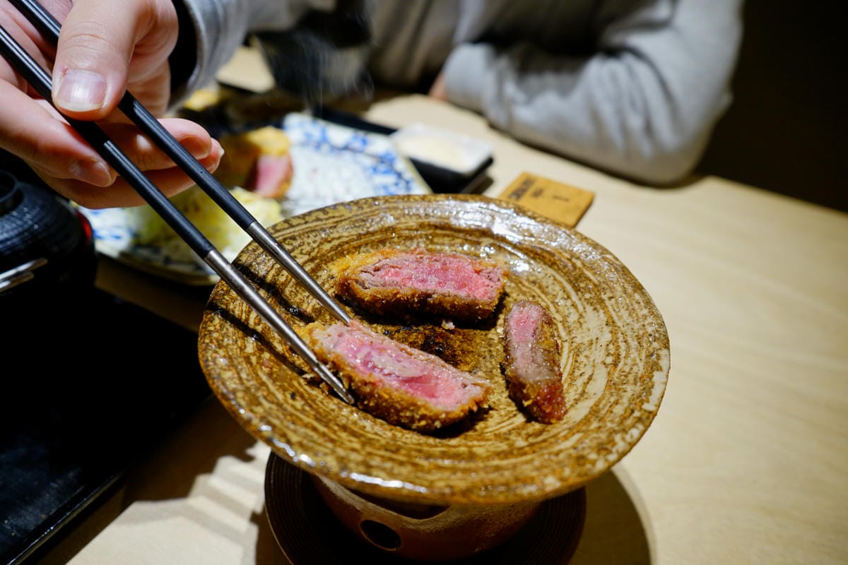 美食|台北 京都勝牛(台北京站店) 日本炸牛排名店 台北車站美食、京站美食推薦! - 第24張圖 美食|台北 京都勝牛(台北京站店) 日本炸牛排名店 台北車站美食、京站美食推薦!