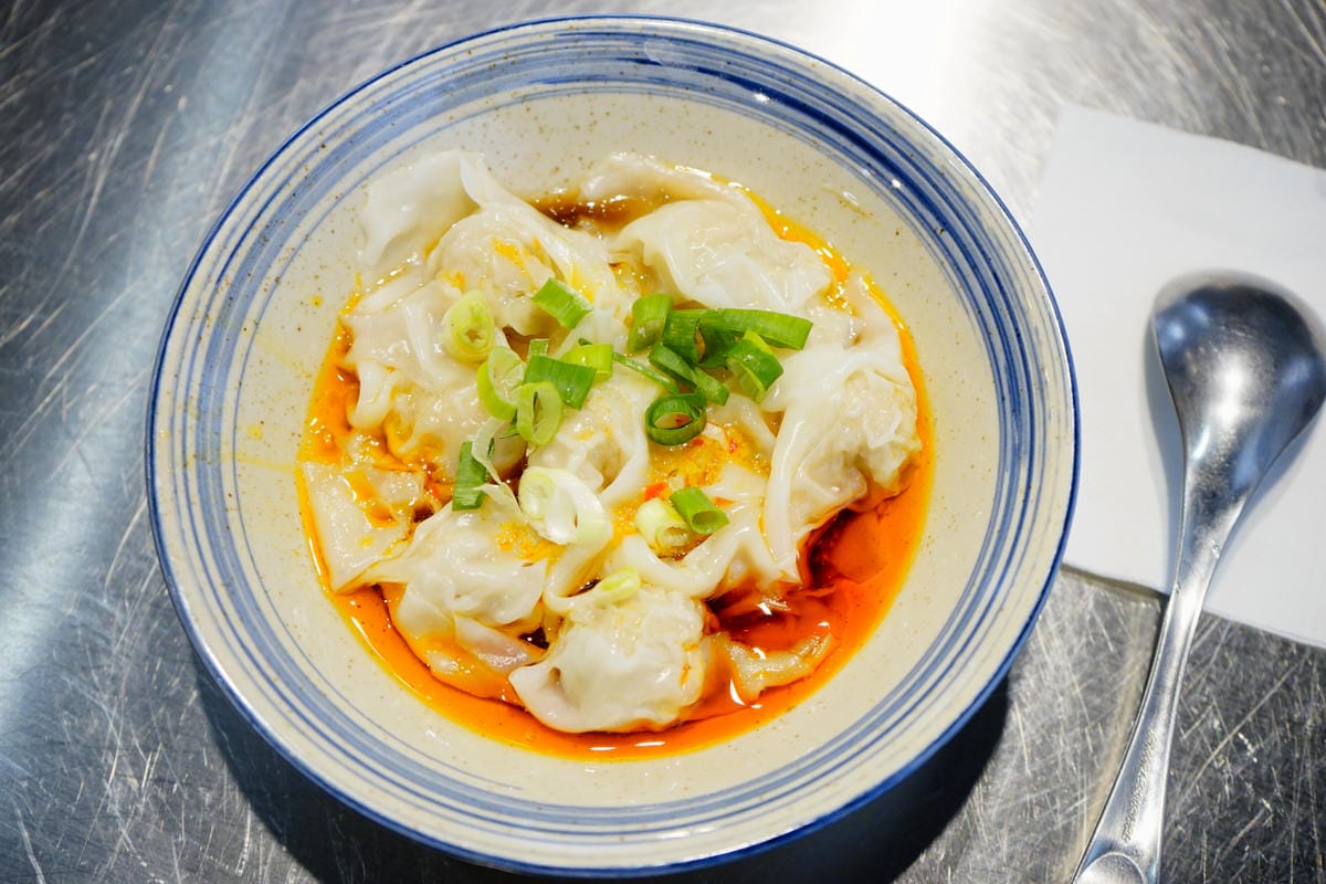 美食|台北 神仙牛肉麵 美味讓人成仙的川味牛肉麵、清燉牛肉麵 (近南京復興站) - 第13張圖 美食|台北 神仙牛肉麵 美味讓人成仙的川味牛肉麵、清燉牛肉麵 (近南京復興站)
