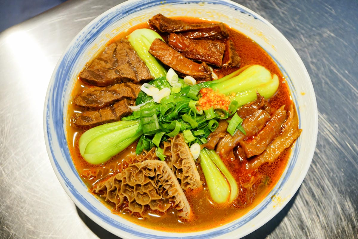 美食|台北 神仙牛肉麵 美味讓人成仙的川味牛肉麵、清燉牛肉麵 (近南京復興站) - 第18張圖 美食|台北 神仙牛肉麵 美味讓人成仙的川味牛肉麵、清燉牛肉麵 (近南京復興站)